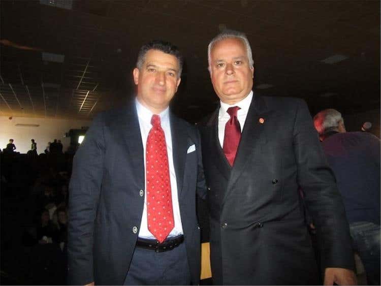 A sinistra, Tony Pergola